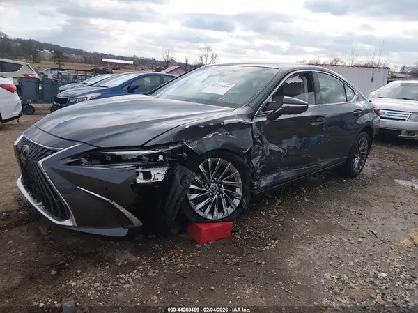 58AFZ1B17RU166022 2024 LEXUS ES - Image 2