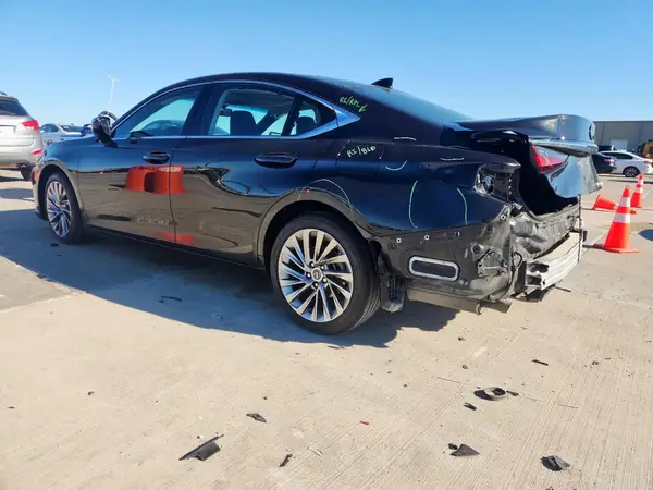 58AFZ1B18LU071170 2020 LEXUS ES - Image 2