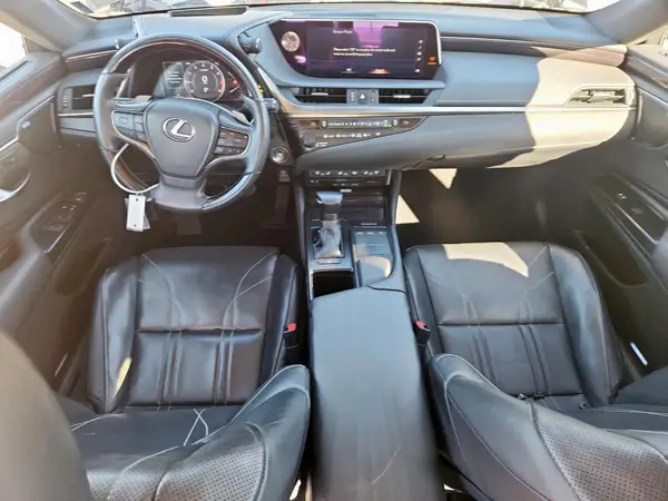58AFZ1B18LU071170 2020 LEXUS ES - Image 8