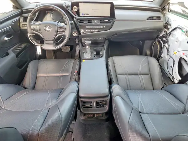 58AFZ1B18SU196944 2025 LEXUS ES - Image 8
