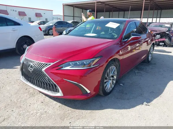 58AFZ1B19MU083653 2021 LEXUS ES - Image 2