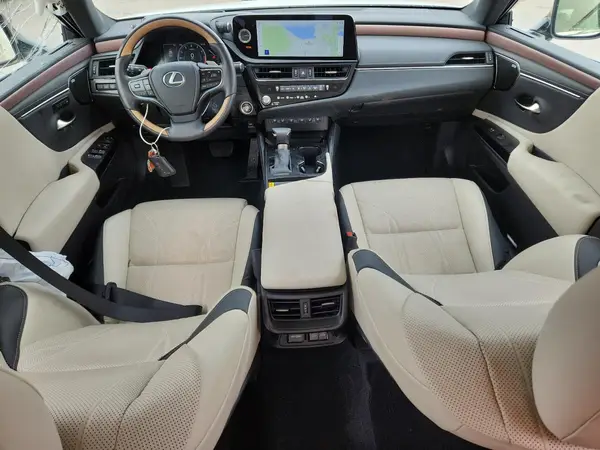 58AFZ1B19SU190831 2025 LEXUS ES - Image 8