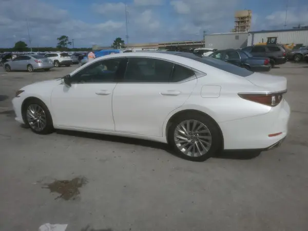 58AFZ1B1XMU091745 2021 LEXUS ES - Image 2