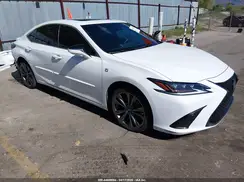 58AG11D10MU001575 2021 LEXUS ES