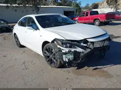 58AG11D12NU009534 2022 LEXUS ES