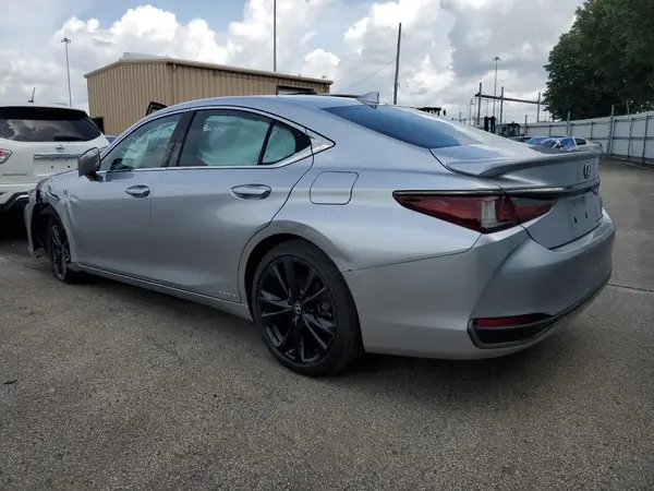 58AGA1C15NU020142 2022 LEXUS ES - Image 2