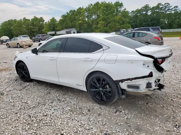 58AGA1C17NU022930 2022 LEXUS ES - Image 2