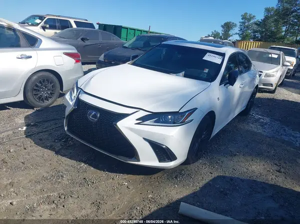 58AGA1C19NU016790 2022 LEXUS ES - Image 2