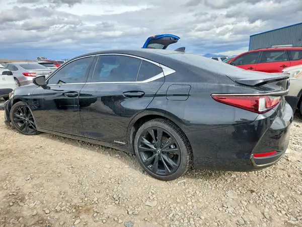 58AGA1C1XNU018189 2022 LEXUS ES - Image 2