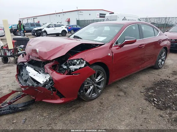 58AGZ1B10LU069689 2020 LEXUS ES - Image 2