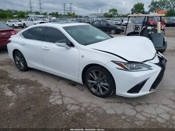 58AGZ1B10LU075797 2020 LEXUS ES - Image 1
