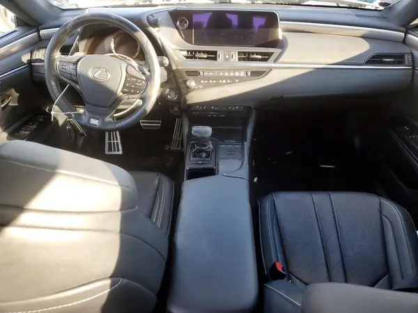 58AGZ1B10MU083982 2021 LEXUS ES - Image 8