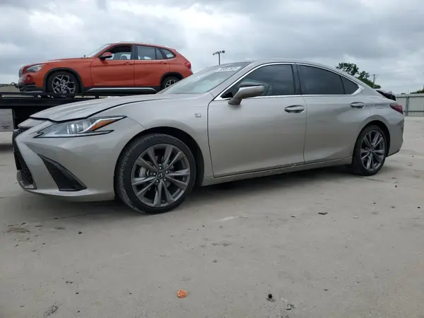 58AGZ1B10MU087451 2021 LEXUS ES - Image 1