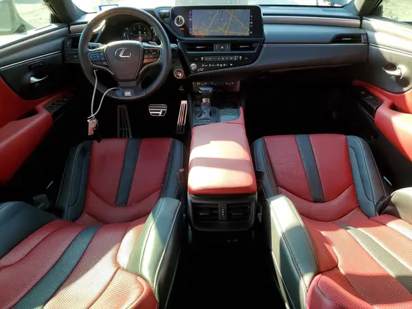 58AGZ1B11NU113850 2022 LEXUS ES - Image 8