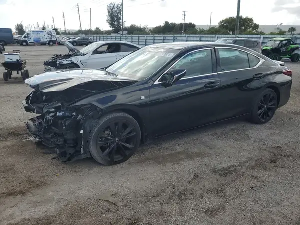 58AGZ1B11NU126002 2022 LEXUS ES - Image 1