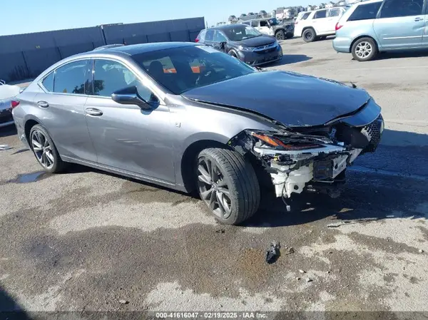 58AGZ1B12MU091825 2021 LEXUS ES - Image 1