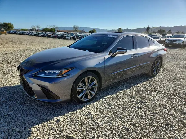 58AGZ1B13LU081321 2020 LEXUS ES - Image 1