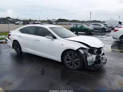 58AGZ1B13LU082131 2020 LEXUS ES