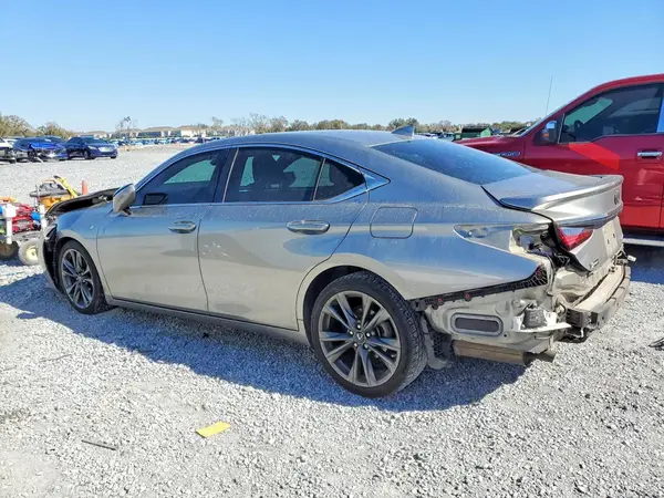 58AGZ1B13MU093759 2021 LEXUS ES - Image 2