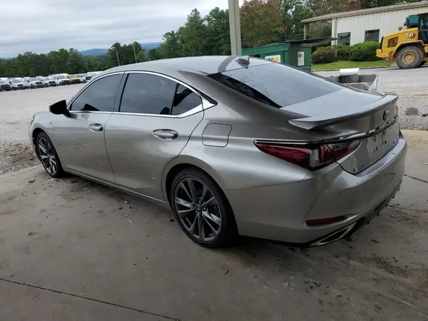 58AGZ1B13MU097990 2021 LEXUS ES - Image 2