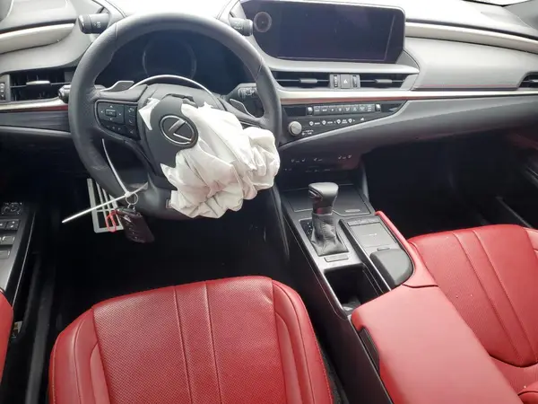 58AGZ1B13MU101309 2021 LEXUS ES - Image 8