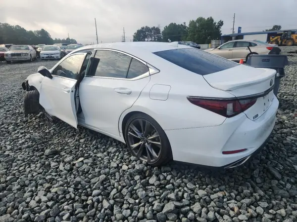 58AGZ1B13MU109331 2021 LEXUS ES - Image 2