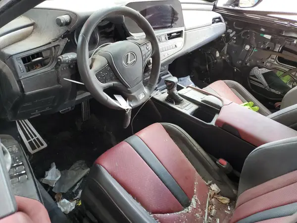 58AGZ1B13NU119598 2022 LEXUS ES - Image 8