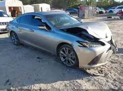 58AGZ1B14LU069131 2020 LEXUS ES