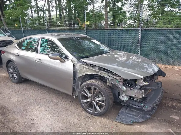 58AGZ1B14LU069632 2020 LEXUS ES - Image 1
