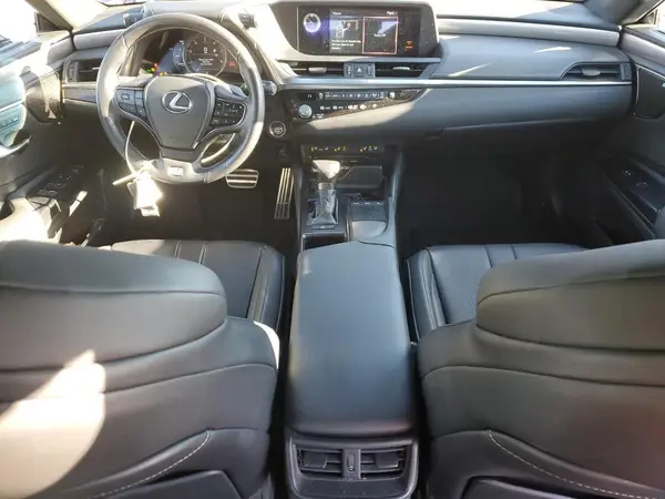 58AGZ1B14MU084035 2021 LEXUS ES - Image 8