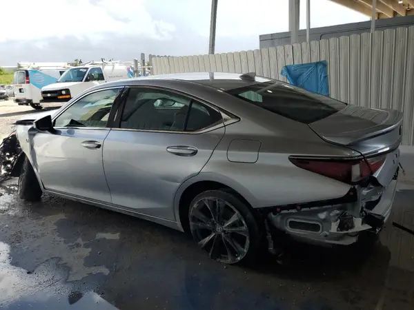58AGZ1B14NU121635 2022 LEXUS ES - Image 2