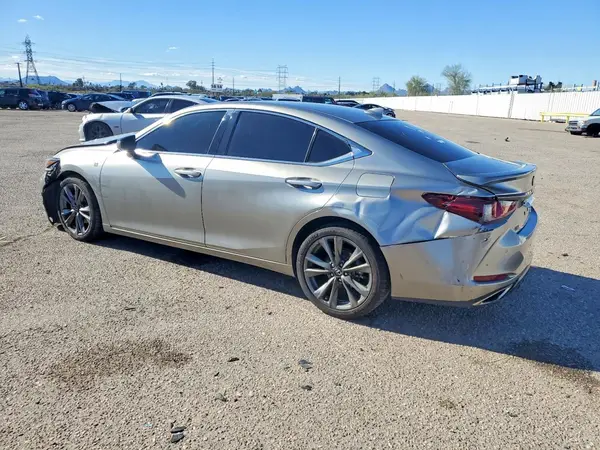 58AGZ1B15LU062012 2020 LEXUS ES - Image 2