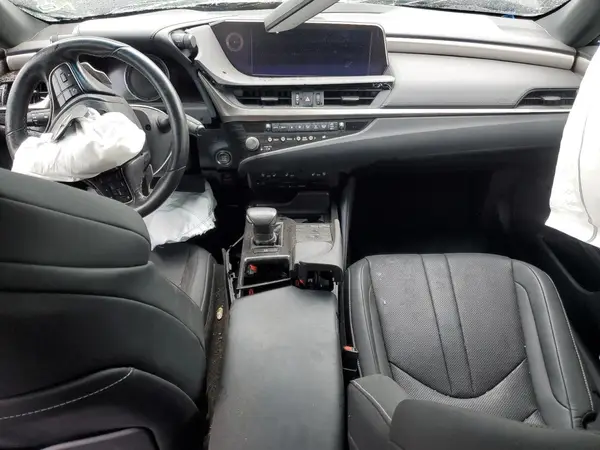 58AGZ1B15MU109993 2021 LEXUS ES - Image 8