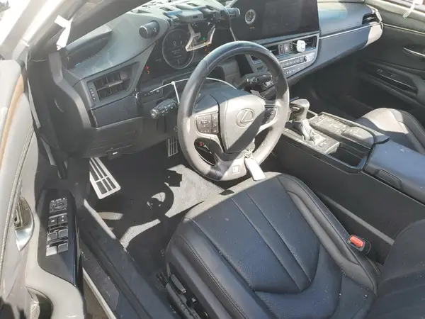 58AGZ1B15NU126102 2022 LEXUS ES - Image 8