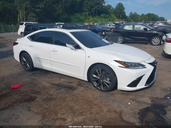 58AGZ1B16MU103457 2021 LEXUS ES - Image 1
