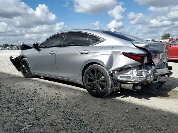 58AGZ1B16NU115058 2022 LEXUS ES - Image 2