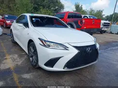 58AGZ1B17MU086572 2021 LEXUS ES