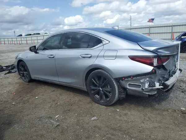 58AGZ1B17NU113934 2022 LEXUS ES - Image 2