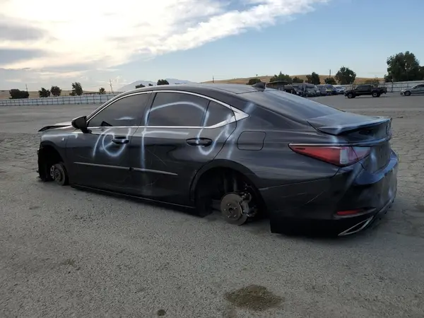 58AGZ1B17NU114100 2022 LEXUS ES - Image 2