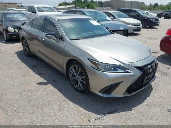 58AGZ1B18LU070993 2020 LEXUS ES - Image 1