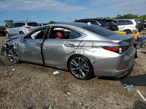58AGZ1B18MU092235 2021 LEXUS ES - Image 2