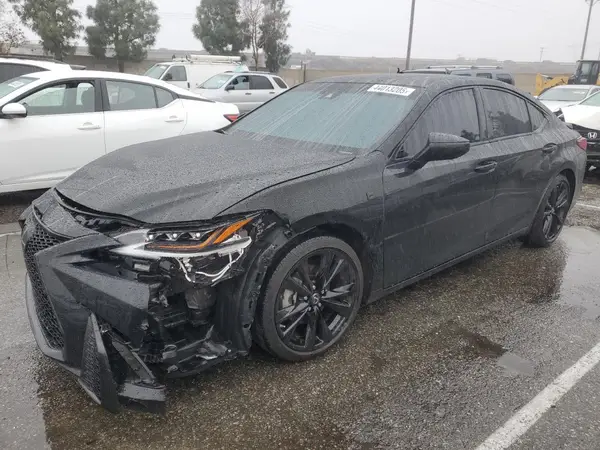 58AGZ1B18MU098858 2021 LEXUS ES - Image 1