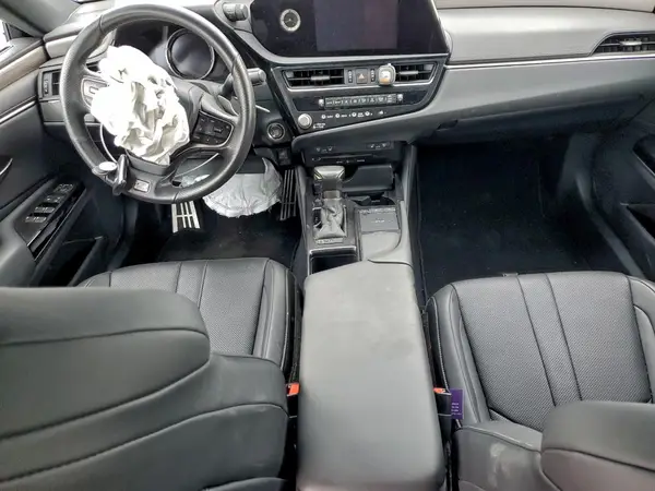 58AGZ1B18NU113084 2022 LEXUS ES - Image 8