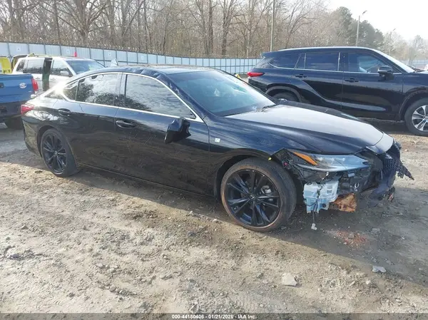 58AGZ1B18NU135120 2022 LEXUS ES - Image 1