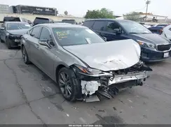 58AGZ1B19LU078150 2020 LEXUS ES
