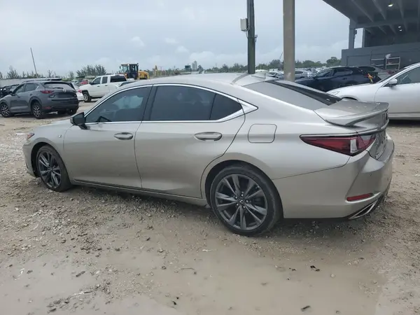 58AGZ1B19MU102304 2021 LEXUS ES - Image 2