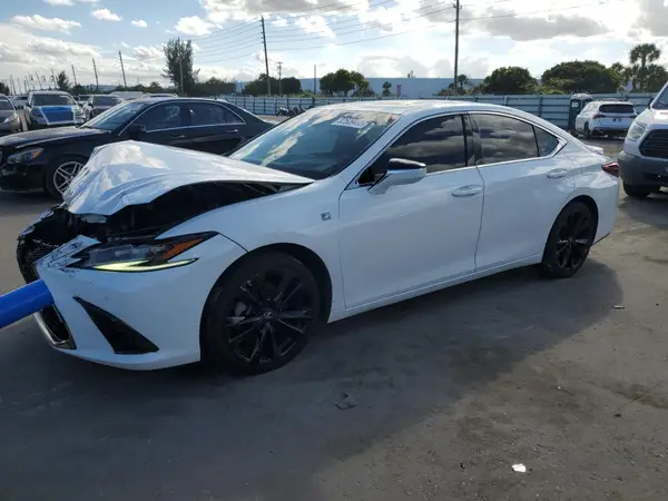 58AGZ1B19NU121596 2022 LEXUS ES - Image 1