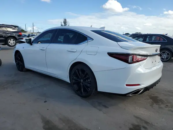 58AGZ1B19NU121596 2022 LEXUS ES - Image 2