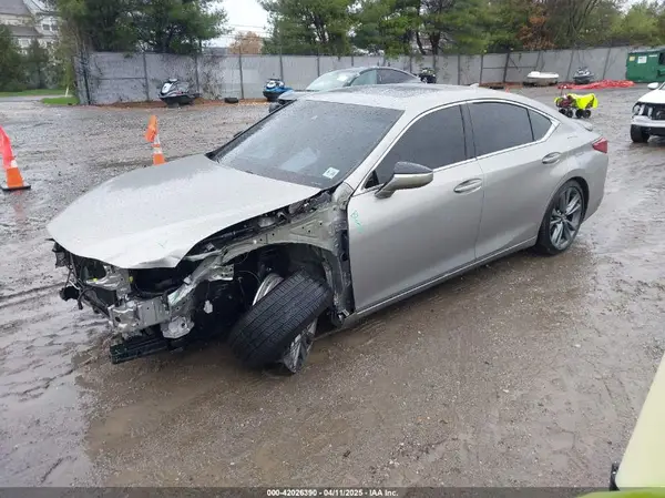 58AGZ1B1XMU098554 2021 LEXUS ES - Image 2