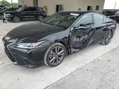 58AGZ1B1XMU106135 2021 LEXUS ES